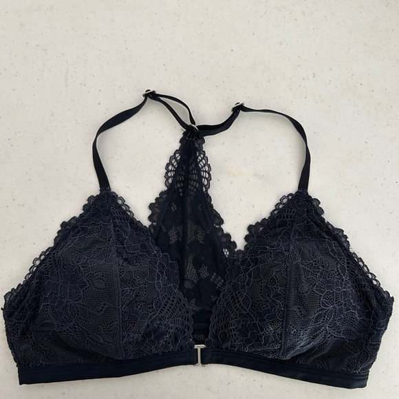 American Eagle Outfitters Other - American Eagle women’s Lace bralette size Large blue